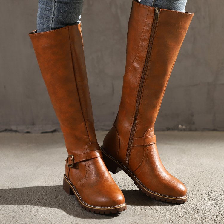 Bottes hautes, bottes style cavalier (Knight boots).