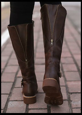 Bottes hautes, bottes style cavalier (Knight boots).