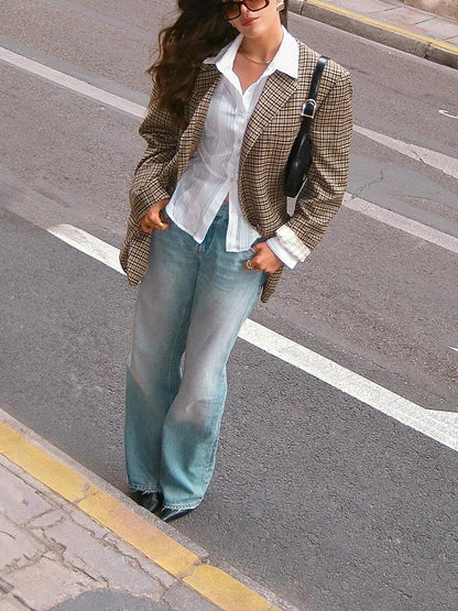 Blazer élégant à carreaux.